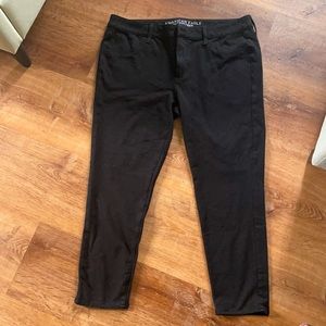 Soft black American Eagle super stretch AEO Knit jegging. Size 18.